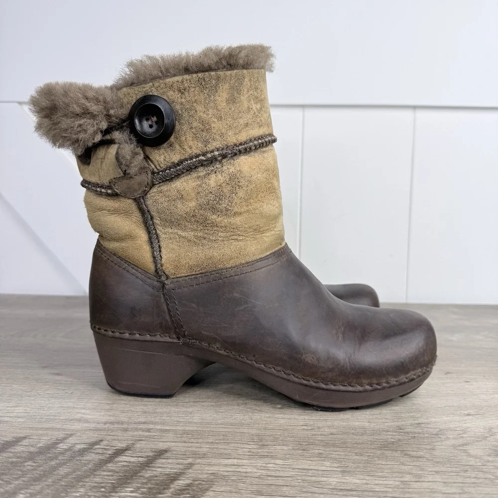 Dansko Stormy Shearling Boots Womens Sz 7 Brown Leather Real Fur Lined Fold Over